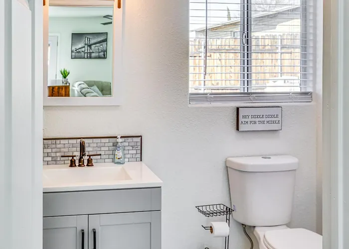 Holiday home Charming Casita < 1 Mi To Route 66! *