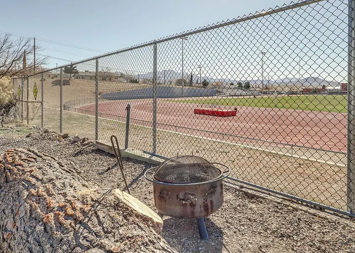 Charming Casita < 1 Mi To Route 66! Kingman