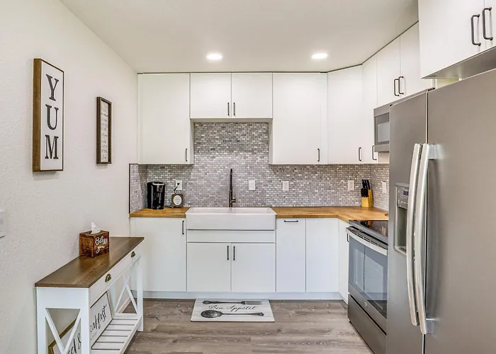 Holiday home Charming Casita < 1 Mi To Route 66! *