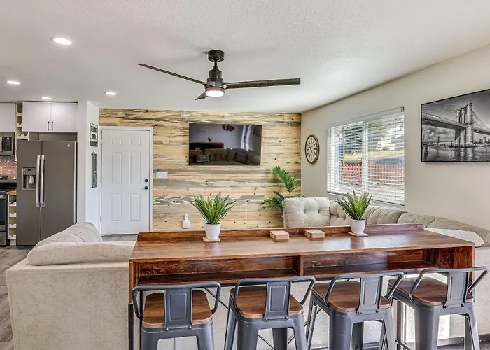 Charming Casita < 1 Mi To Route 66! Holiday home *